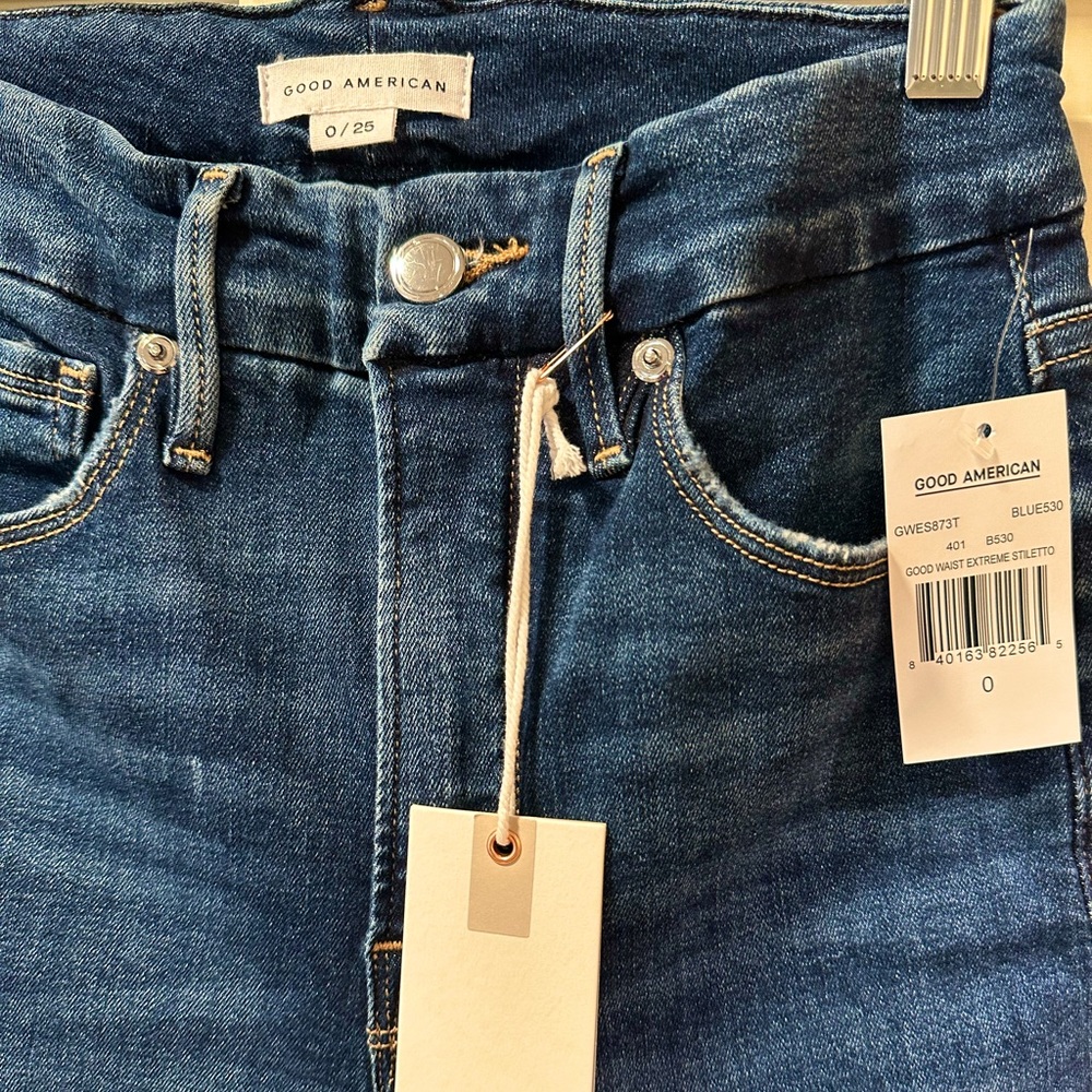 Good American Jeans - Picture 5 of 5
